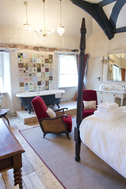 The White Hart Hotel Somerton  Room photo